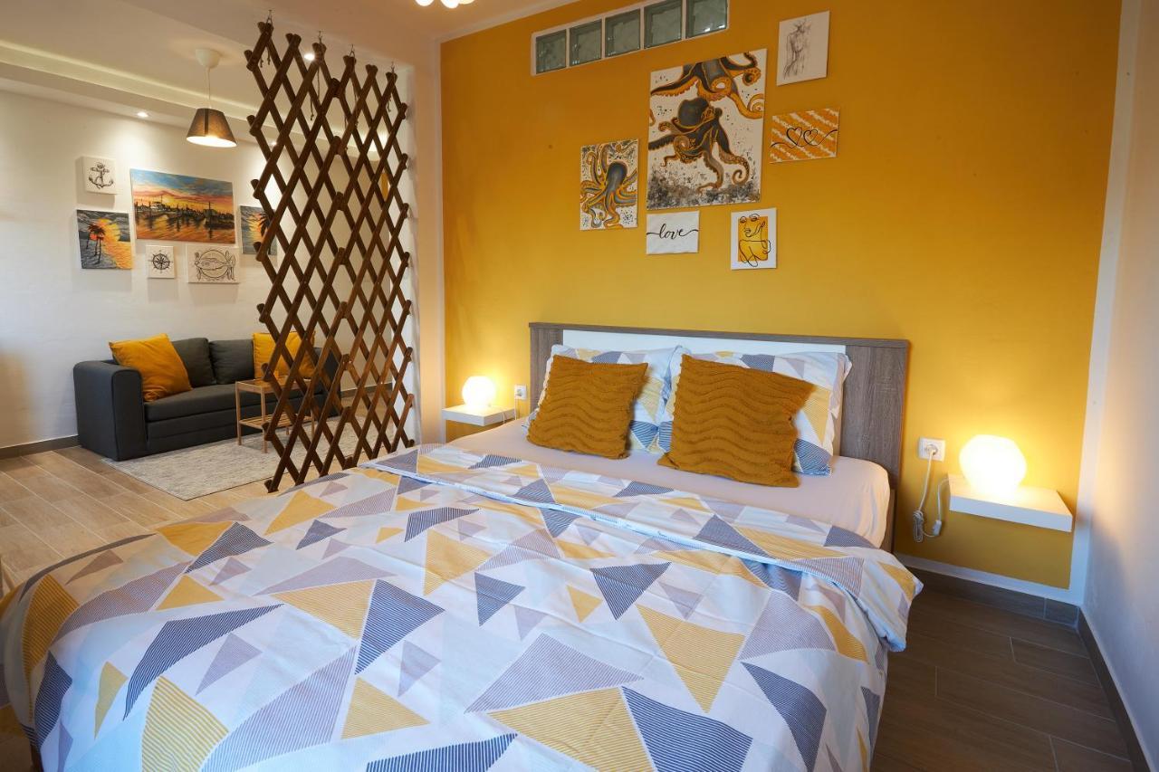 Apartment Yellow Poreč Exterior foto